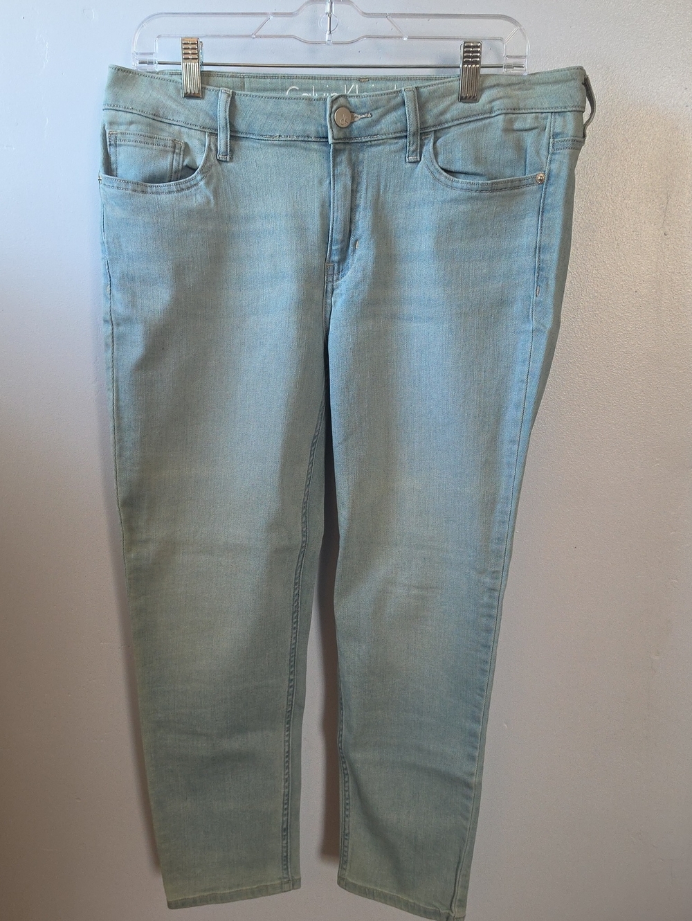 Beautiful Light Wash Skinny Leg Calvin Klein Jeans
